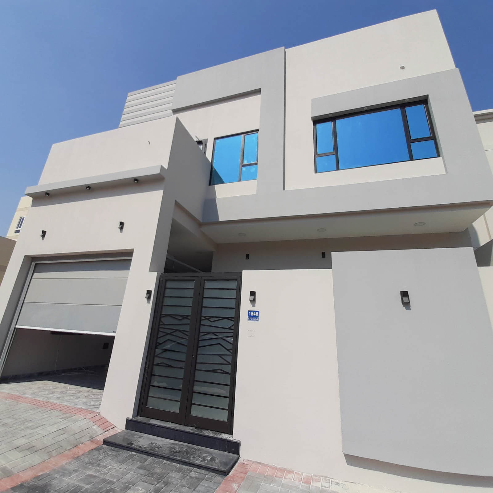 Modern 5 Beds Villa For Sale - Ishbiliya